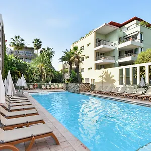 Résidence Pierre&vacances Premium Port Prestige Appart hôtel Antibes